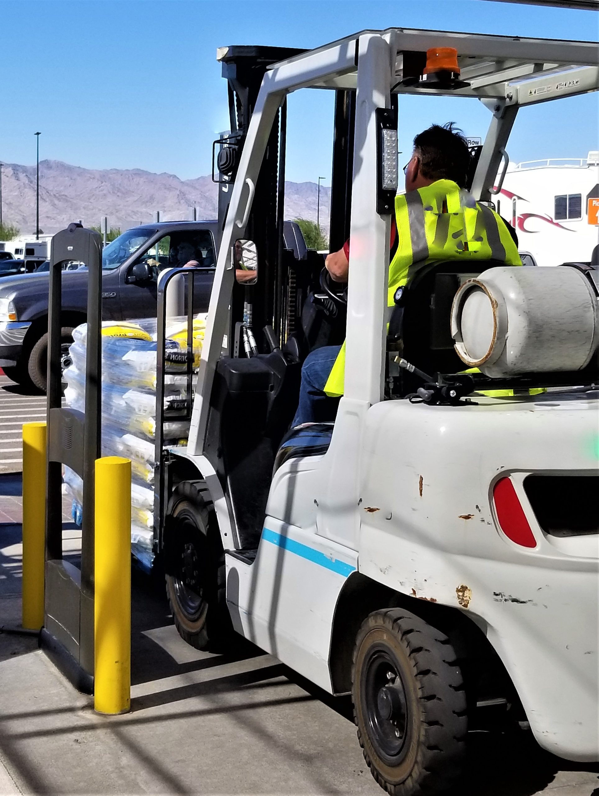 Why Choose TAG Forklifts for Scissor Lifts & Cherry Pickers in Manchester?